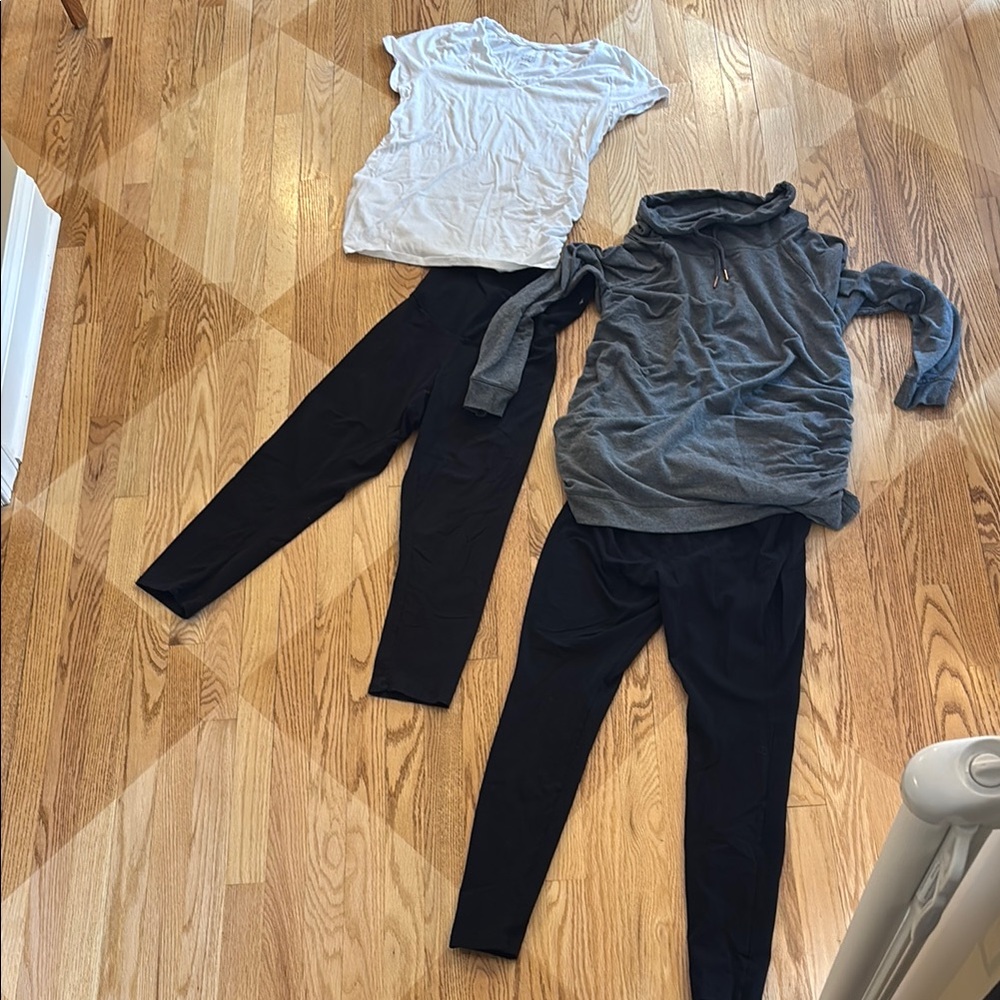 Mixed Lot  Maternity Lounge Wear sizes medium and large